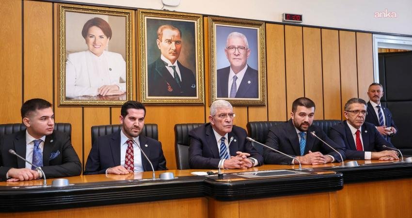 İYİ Parti Genel Başkanı Müsavat Dervişoğlu, İYİ Parti Gençlik Kolları