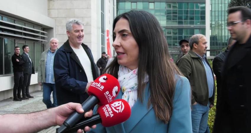 CHP Bursa Milletvekili Kayışoğlu: “Bükemedikleri bilekleri, kelepçe takarak yok edemeyecekler” Bursa Büyükşehir Belediye Başkanı Mustafa Bozbey’in gözaltına alınmasına tepki gösteren