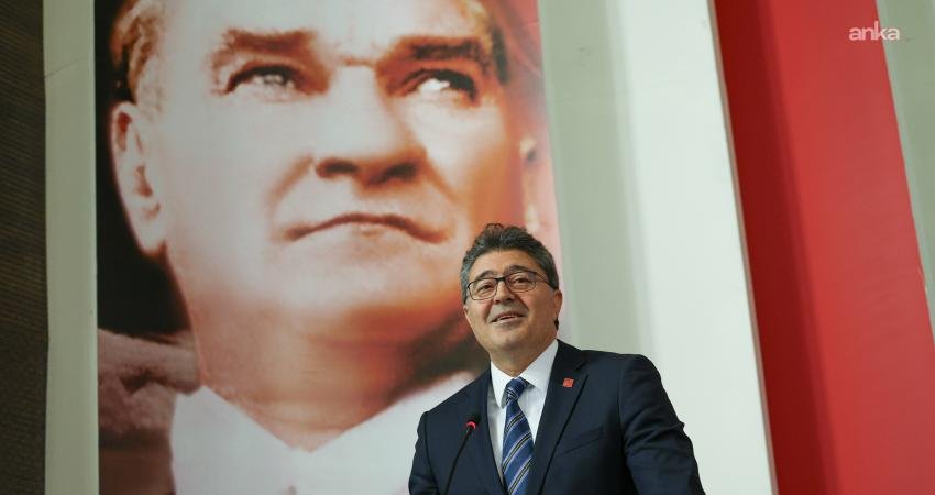 Mustafa Bozbey’in gözaltına alınması… Ensar Aytekin: “Çağırdınız da ifadeye mi gelmedi Bozbey, yurt dışına mı kaçtı?” CHP Genel Başkan Yardımcısı Ensar Aytekin, Bursa Büyükşehir Belediye Başkanı