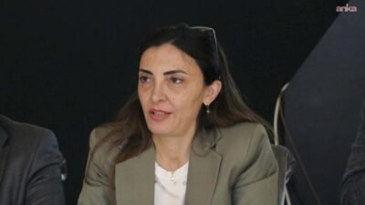 Mustafa Bozbey’in gözaltına alınması… Nurhayat Altaca Kayışoğlu, vatandaşları Bursa Büyükşehir Belediyesi önünde toplanmaya davet etti CHP Genel Başkan Yardımcısı ve Bursa Milletvekili Nurhayat Altaca Kayışoğlu,