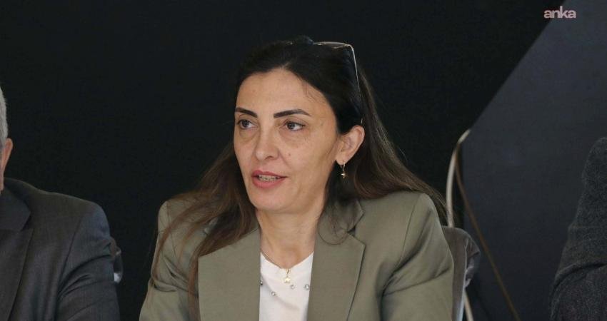 Mustafa Bozbey’in gözaltına alınması… Nurhayat Altaca Kayışoğlu, vatandaşları Bursa Büyükşehir Belediyesi önünde toplanmaya davet etti CHP Genel Başkan Yardımcısı ve Bursa Milletvekili Nurhayat Altaca Kayışoğlu,