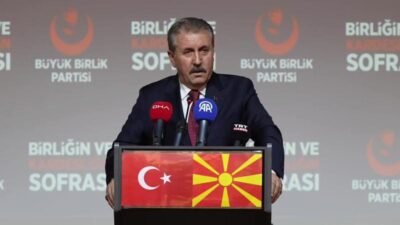 Büyük Birlik Partisi Genel Başkanı Mustafa Destici, "Ne Kıbrıs'ı sahipsiz