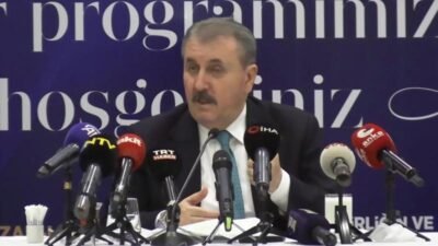 BBP Genel Başkanı Mustafa Destici, Ankara'da gazetecilerle yaptığı iftar sonrası,