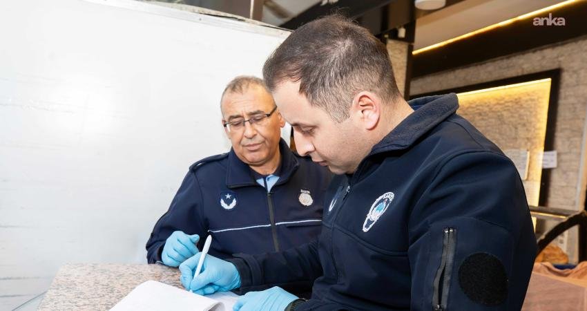 Narlıdere’de fırınlara ramazan denetimi Narlıdere Belediyesi Zabıta Müdürlüğü’ne bağlı ekipler, ramazan ayında denetimlerini sıklaştırdı.