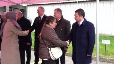 Osmangazi Belediye Başkanı Erkan Aydın, Ramazan Bayramı öncesi belediye personeliyle