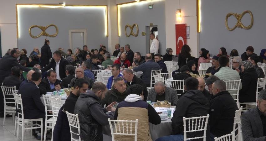 Osmangazi Belediye Başkanı Erkan Aydın, iftar programları kapsamında son olarak