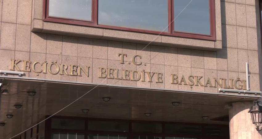 Keçiören Belediye Başkanı Mesut Özarslan’ın CHP’den istifa etmesinin ardından yapılan