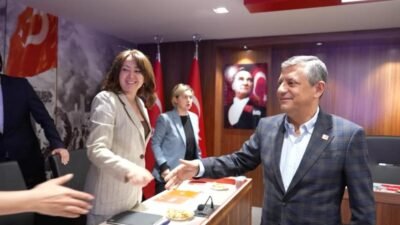 CHP Genel Başkanı Özgür Özel, Genel Başkanlık İstanbul Çalışma Ofisi’nde,