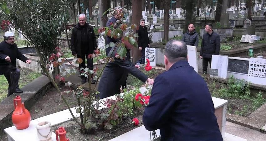 CHP Genel Başkanı Özgür Özel, Ramazan Bayramı’nın ilk gününde memleketi