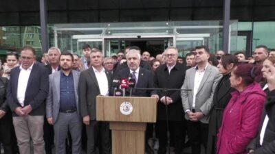 Uşak Belediye Başkanı Özkan Yalım'ın da aralarında bulunduğu 13 kişinin