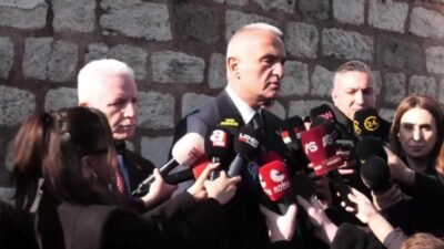 Tedavi gördüğü hastanede vefat eden tarihçi Prof. Dr. İlber Ortaylı