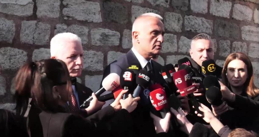 Tedavi gördüğü hastanede vefat eden tarihçi Prof. Dr. İlber Ortaylı