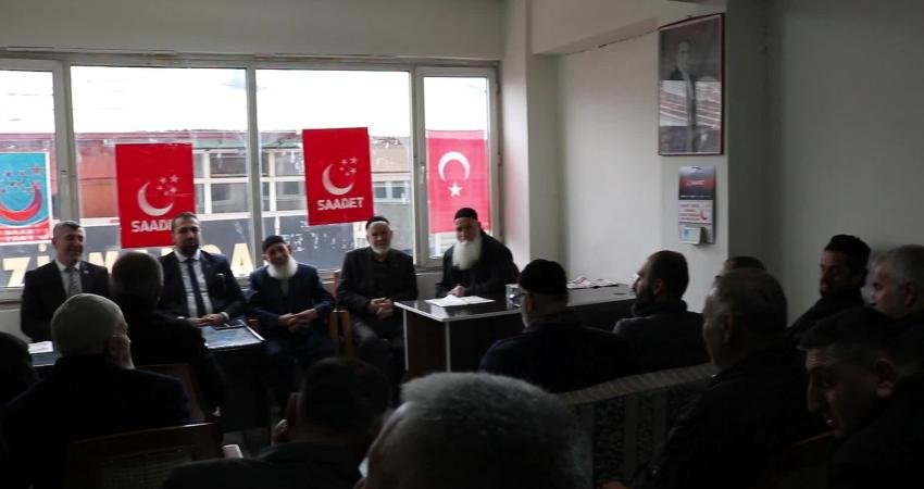 Saadet Partisi Genel Başkan Yardımcısı Yıldız’dan Ortadoğu mesajı: Mezhep ayrımlarını bir kenara bırakın, İran’ın yanında olun Saadet Partisi Genel Başkan Yardımcısı İbrahim Yıldız, "İsrail ve Amerika'nın yapmış