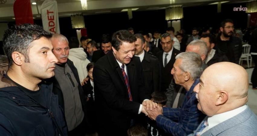 Saadet Partisi Genel Başkanı Arıkan: Mazlum kim olursa olsun yanındayız Saadet Partisi Genel Başkanı Mahmut Arıkan, Kayseri’de katıldığı bayramlaşma programında