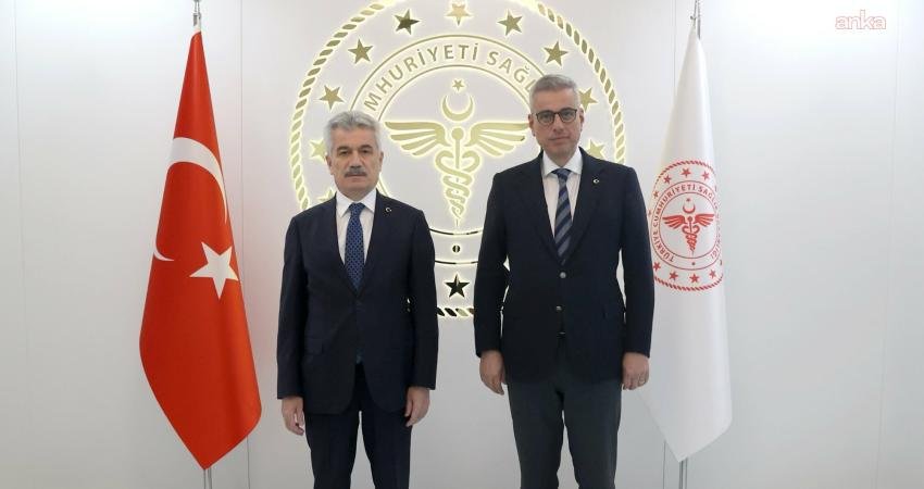 Sağlık Bakanı Memişoğlu, Danıştay Başkanı Yiğit’i ağırladı Sağlık Bakanı Kemal Memişoğlu, Danıştay Başkanı Zeki Yiğit'i Sağlık Bakanlığı'nda