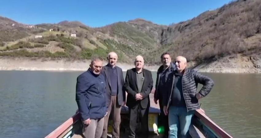 Samsun Ayvacık Ziraat Odası Başkanı Avcı: “2B arazi fiyatları çiftçiyi mağdur ediyor” Ayvacık Ziraat Odası Başkanı Erdal Avcı, ilçede 2B arazileri için