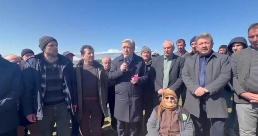 Samsun’da 3 köyün su ihtiyacını karşılayan yayla gölünün enerji santrali çalışmaları sırasında kurutulduğu bildirildi Samsun'un Havza ilçesinde, üç mahallenin içme suyunu karşılayan Tepegöl göletinin