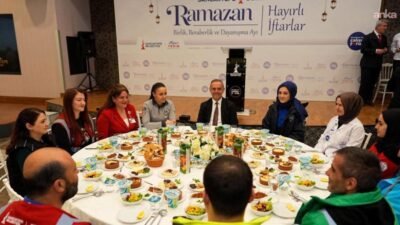 Sancaktepe Belediye Başkanı Alper Yeğin, Ramazan Bayramı öncesinde düzenlenen iftar