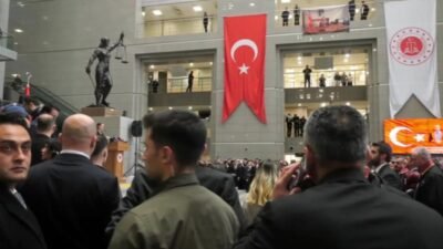 İstanbul Cumhuriyet Savcısı Mehmet Selim Kiraz, görevi başında uğradığı terör