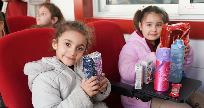 Seferihisar Belediyesi tarafından yürütülen “Paylaşılan Bir Oyuncak, Büyüyen Bir Gülüş”