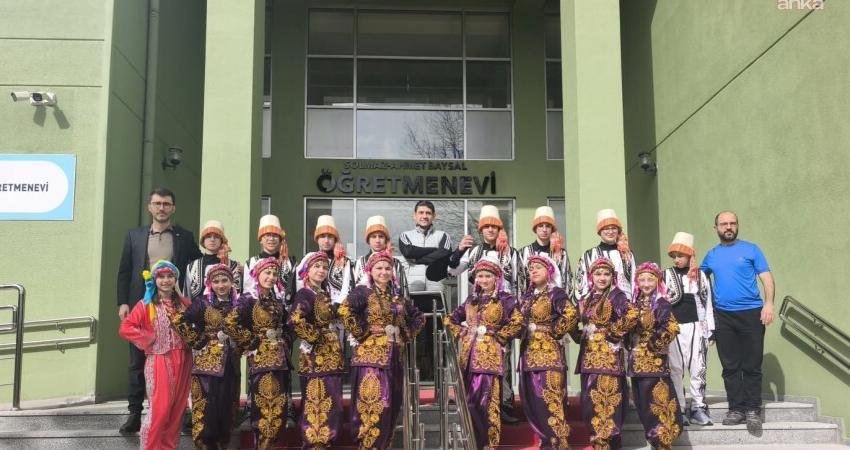 Silivri Belediye Başkanı Balcıoğlu, Bolu’da ilçeyi temsil eden öğrencileri tebrik etti Silivri Belediye Başkanı Bora Balcıoğlu, Bolu’da düzenlenen Okul Sporları Halk