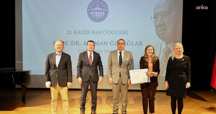 Silivri Belediye Başkanı Balcıoğlu, Kadir Has’ı anma törenine katıldı Silivri Belediye Başkanı Bora Balcıoğlu, Kadir Has Üniversitesi Kurucusu Kadir