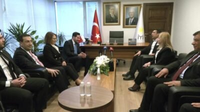 Ramazan Bayramı dolayısıyla Anavatan Partisi ve Doğru Yol Parti heyetleri