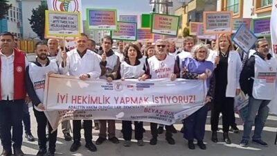 Türk Tabipleri Birliği ve tabip odalarının düzenlediği “Beyaz Yürüyüş” kapsamında