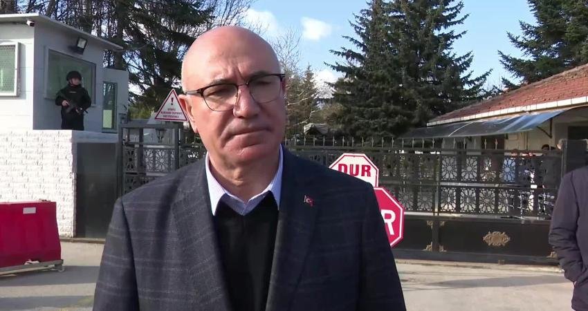 CHP Şanlıurfa Milletvekili Mahmut Tanal,  Bolu Jandarma İl Komutanlığı'nda gözaltında tutulan