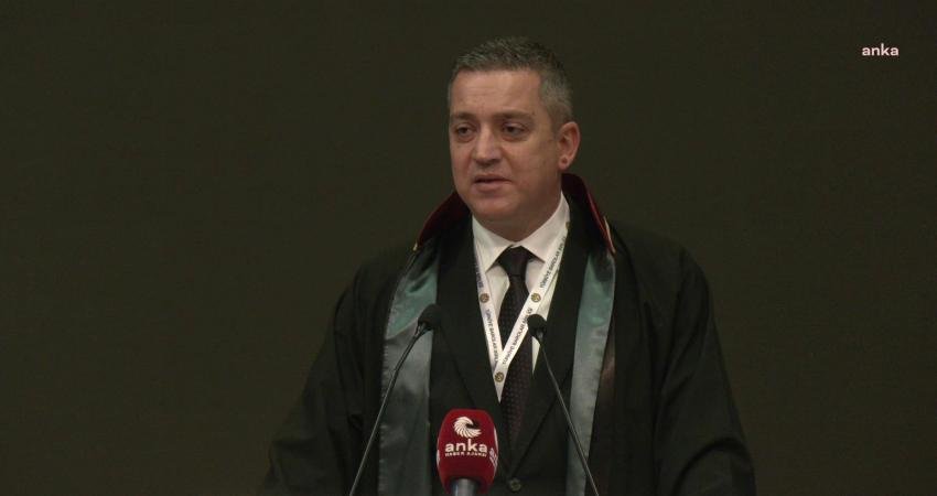 TBB Başkanı Erinç Sağkan’dan “Laikliği Birlikte Savunuyoruz” bildirisine imza atanların ifadeye çağrılmasına tepki Türkiye Barolar Birliği (TBB) Başkanı Erinç Sağkan, “Laikliği Birlikte Savunuyoruz"