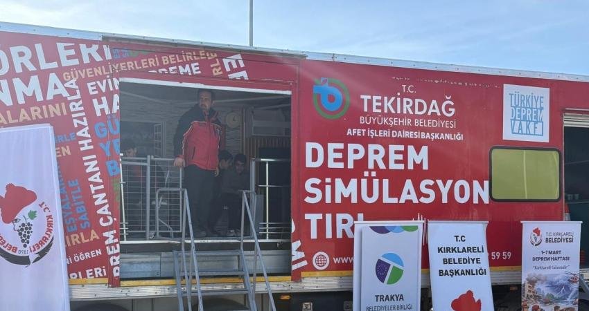 Tekirdağ Deprem Haftası’nda afet bilinci seferberliği başlattı Tekirdağ Büyükşehir Belediyesi, 1-7 Mart Deprem Haftası kapsamında farkındalık oluşturmak