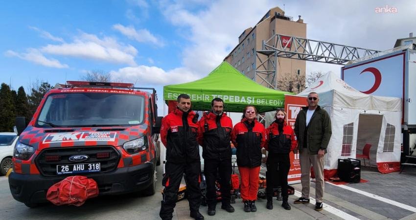 Tepebaşı Arama Kurtarma ekibi, 1-7 Mart Deprem Haftası kapsamında öğrencilerle