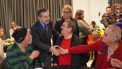 Tepebaşı Belediye Başkanı Ahmet Ataç, yaş almışlar, engelli bireyler ve