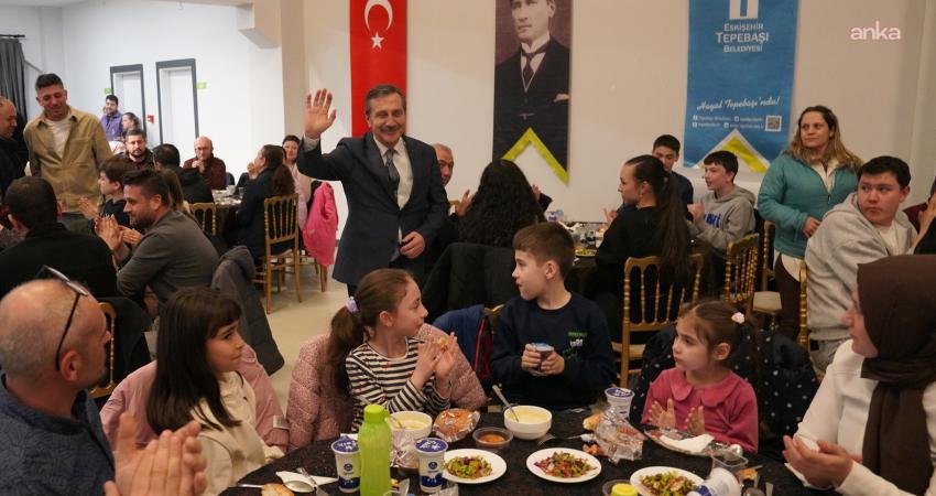 Tepebaşı Belediye Başkanı Ahmet Ataç, Tepebaşı Spor Kulübü tarafından düzenlenen