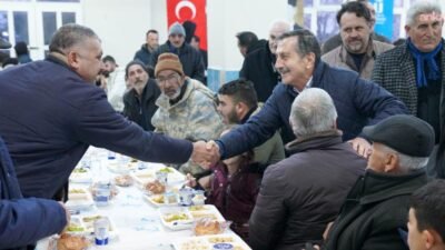 Tepebaşı Belediyesi, ramazan ayı boyunca düzenlediği sokak iftarları, merkezi iftar
