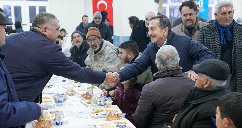 Tepebaşı Belediyesi, ramazan ayı boyunca düzenlediği sokak iftarları, merkezi iftar