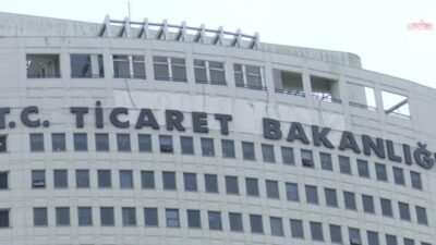 Ticaret Bakanlığı, büyükşehirlerde yapılan denetimlerde, sebze ve meyve hallerinde bazı