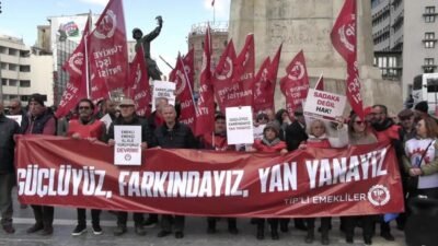 Türkiye İşçi Partili emekliler, Ulus Atatürk Heykeli önünde yaptıkları basın