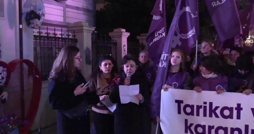 TİP’li kadınlar Fatma Nur Çelik ve kızı için Kadıköy’de eylem yaptı Türkiye İşçi Partili (TİP) kadınlar, Fatma Nur Çelik ile kızı Hifa