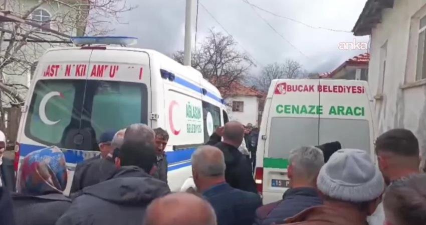 Trafik kazasında hayatını kaybeden, bir günlük sözlü çift yan yana toprağa verildi Isparta-Antalya karayolunda meydana gelen trafik kazasında hayatını kaybeden ve kazadan
