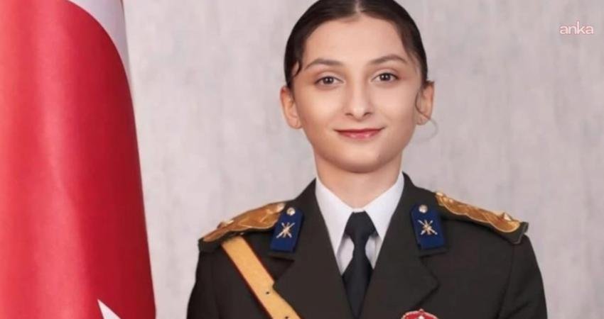 Ankara 4. İdare Mahkemesi'nin, Kara Harp Okulu mezuniyet töreninde kılıç