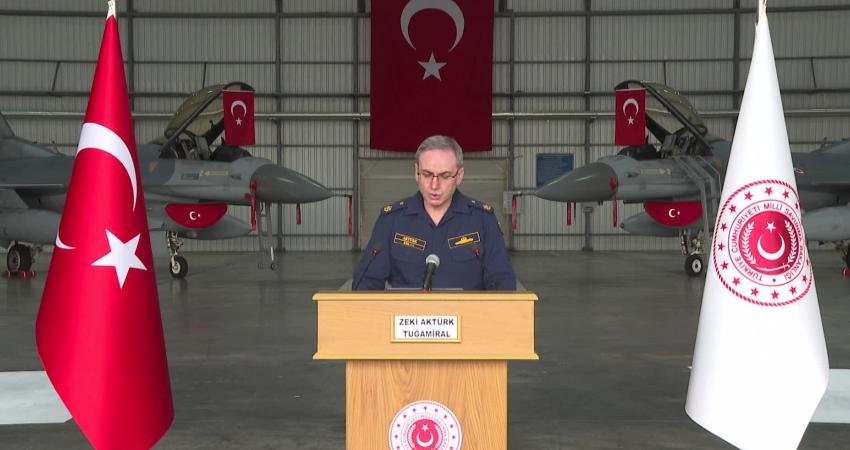 Milli Savunma Bakanlığı (MSB) Basın ve Halkla İlişkiler Müşaviri Tuğamiral Zeki