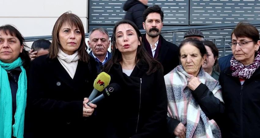 DEM Parti Eş Genel Başkanı Tülay Hatimoğulları, beynindeki kitle nedeniyle Çapa
