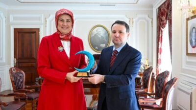 Türk Kızılay Genel Başkanı Fatma Meriç Yılmaz, Adalet Bakanı Akın