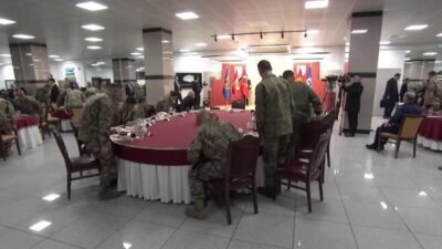 Cumhurbaşkanı Recep Tayyip Erdoğan, "Bölgemizin içinden geçtiği bu sıkıntılı günlerde