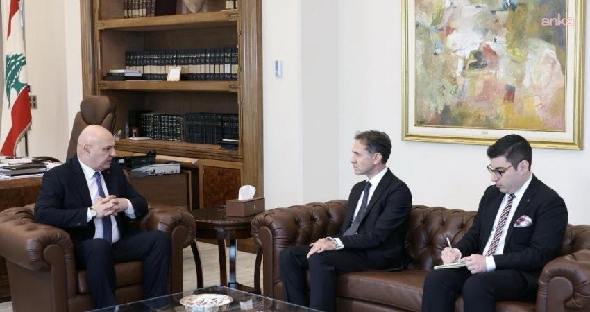 Türkiye'nin Beyrut Büyükelçisi Murat Lütem, Lübnan Cumhurbaşkanı Joseph Avn tarafından