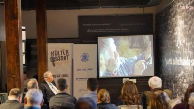 Tuzla’da "Mavi Mirasın Kıyısında Bir Kent Vizyonu" başlıklı söyleşi düzenlendi.