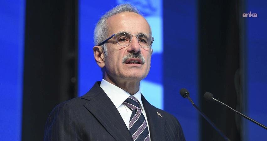 Ulaştırma ve Altyapı Bakanı Uraloğlu: “İran, Irak, Suriye, Lübnan ve Ürdün seferleri, 6 Mart’a kadar gerçekleşmeyecek” Ulaştırma ve Altyapı Bakanı Abdulkadir Uraloğlu, İran, Irak, Suriye, Lübnan ve