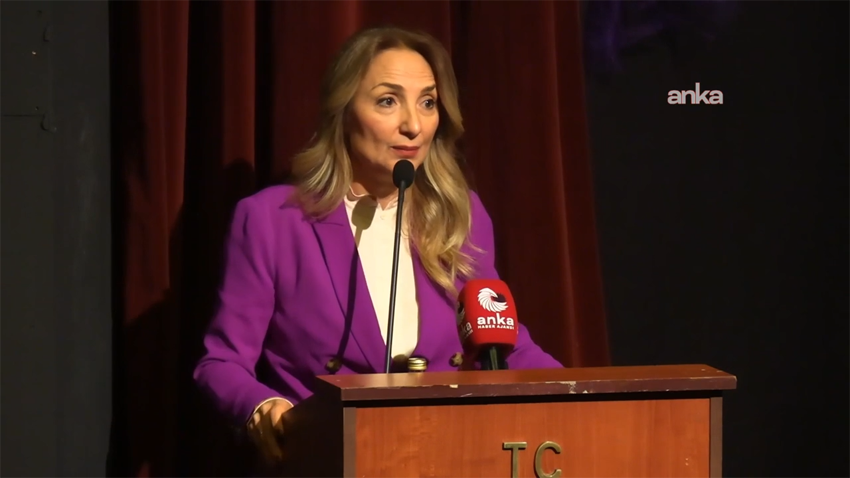 Urla Belediyesi’nin düzenlediği "Her Kadın Emekçidir Paneli"nin açılışında konuşan CHP