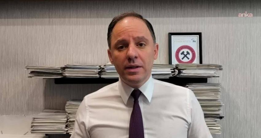 Yavuzyılmaz’dan Antalya-Konya Karayolu için suç duyurusu CHP Genel Başkan Yardımcısı Deniz Yavuzyılmaz, Antalya-Konya karayolunun bir bölümünün